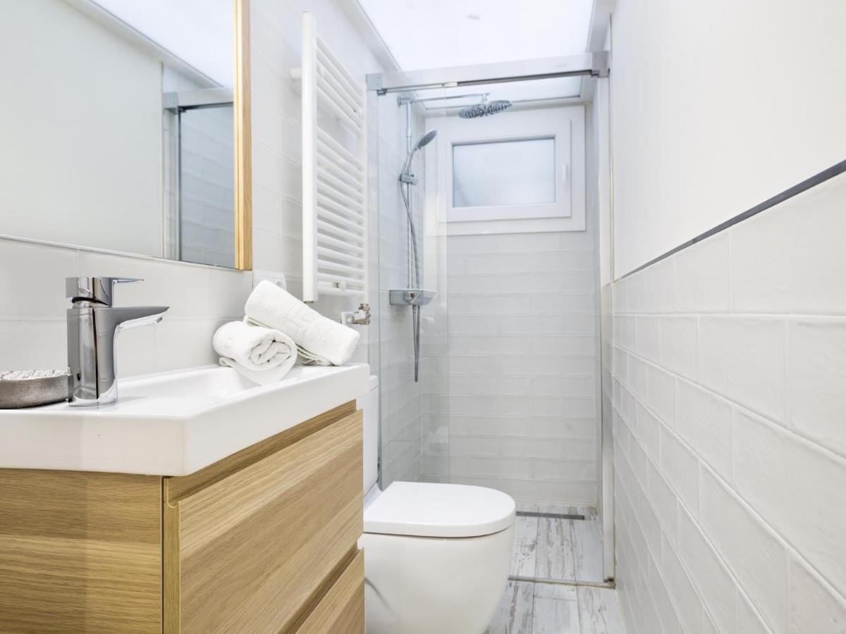 Sitges Spaces Mediterranean Apartments 5 Bedrooms, 4 Bathrooms, 75M2 Terrace, Centre Sitges- Sleeps 11 ภายนอก รูปภาพ